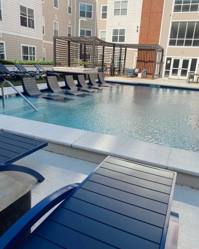 ⛱️Pool deck refresh ☀️😎

Your home just got sweeter! 🏡
New pool furniture in just in time for the summer!

#westandwright #wrightwhereyouwanttobe #auburnuniversity